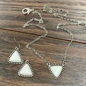 15" White Turquoise Necklace Earrings Set